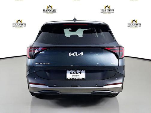 Gravity Gray 2026 Kia Sportage Hybrid LX