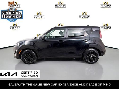 Fusion Black 2024 Kia Soul LX