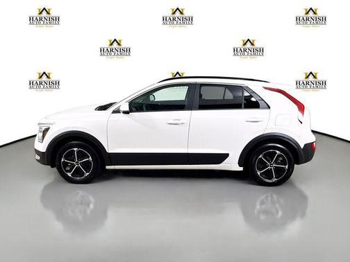 2024 Kia Niro LX