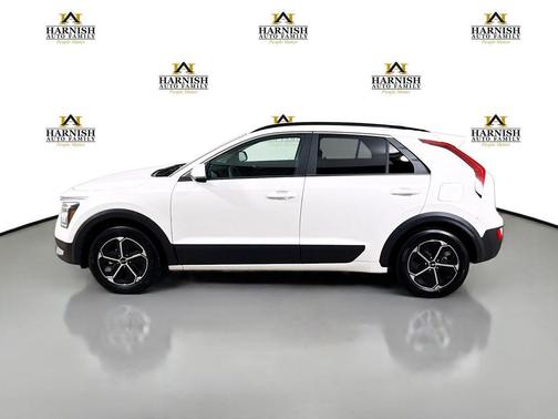 2024 Kia Niro LX