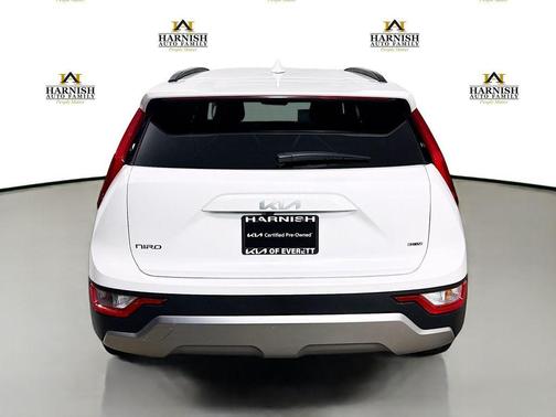 2024 Kia Niro LX