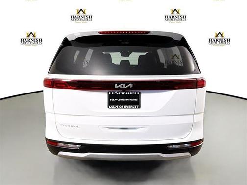 2023 Kia Carnival LX