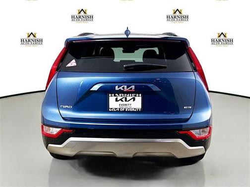 2025 Kia Niro SX