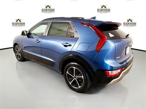2025 Kia Niro SX