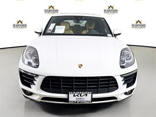 2017 Porsche Macan Base