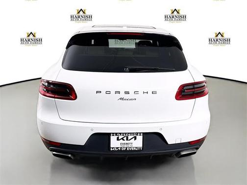 2017 Porsche Macan Base