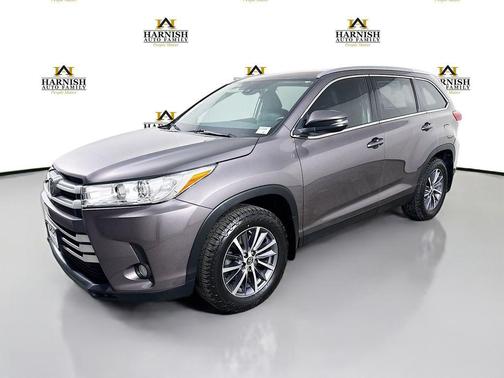 Predawn Gray Mica 2019 Toyota Highlander XLE