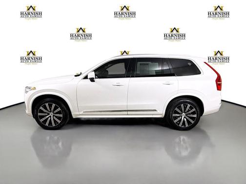 2025 Volvo XC90 B5 Core