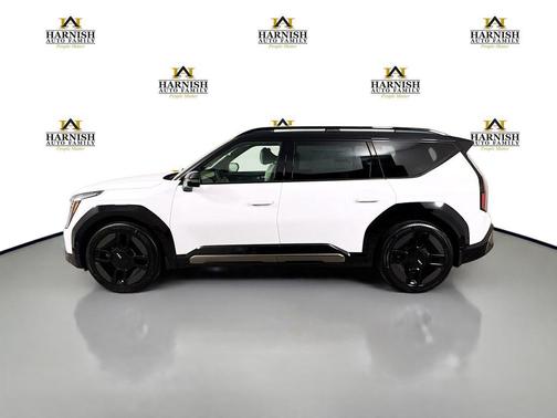 Glacier White Pearl/Ebony Black Roof 2026 Kia EV9 GT-Line