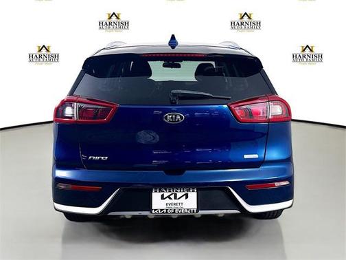 2017 Kia Niro LX