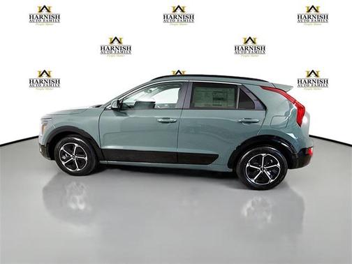 2025 Kia Niro SX