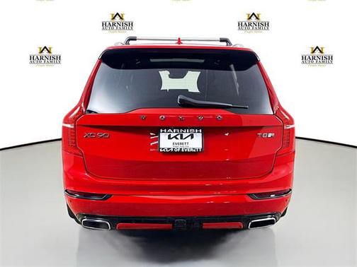 2016 Volvo XC90 Hybrid T8 R-Design