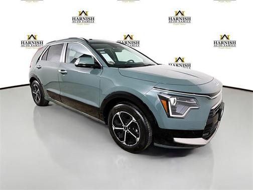 2025 Kia Niro SX