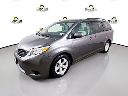 2011 Toyota Sienna LE