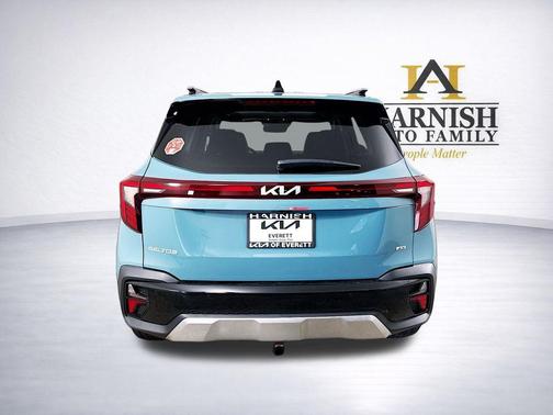 Pluton Blue 2026 Kia Seltos SX