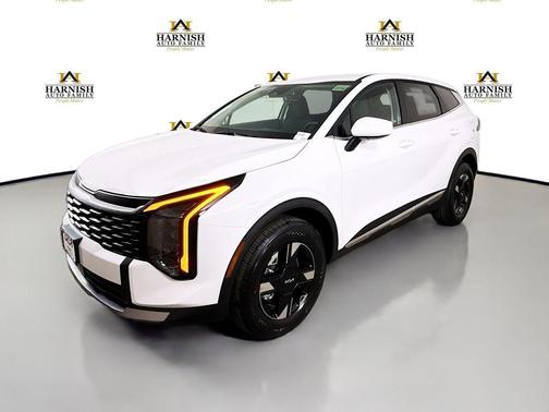 Glacial White Pearl 2026 Kia Sportage LX