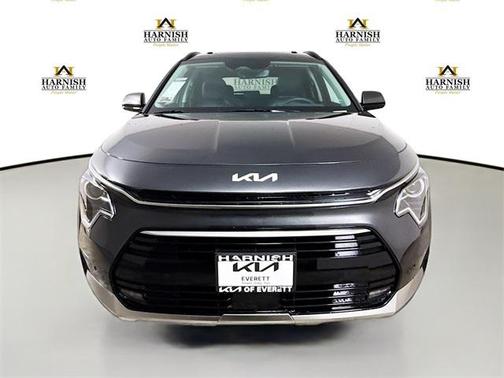 2025 Kia Niro SX