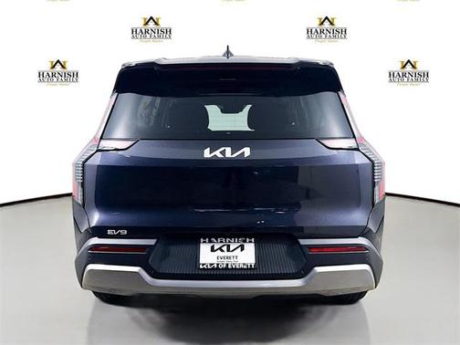 2026 Kia EV9 Light Long Range