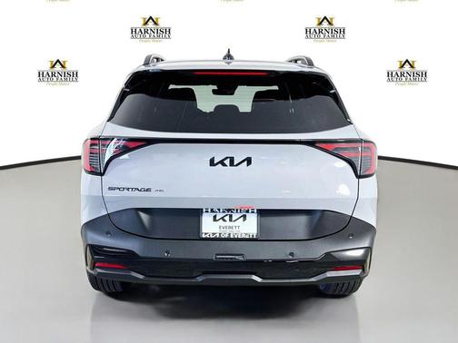 Wolf Gray 2027 Kia Sportage Plug-In Hybrid X-Line Prestige