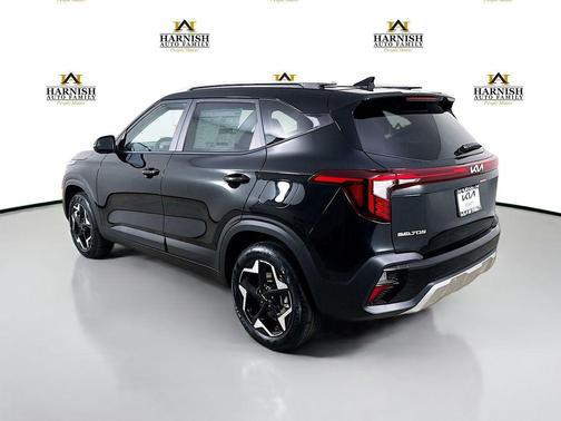 Fusion Black 2026 Kia Seltos S