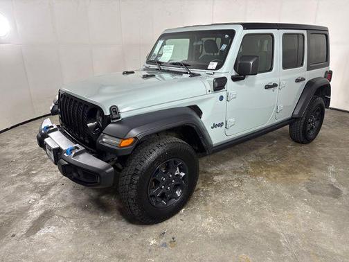 Earl Clearcoat 2023 Jeep Wrangler 4xe Willys
