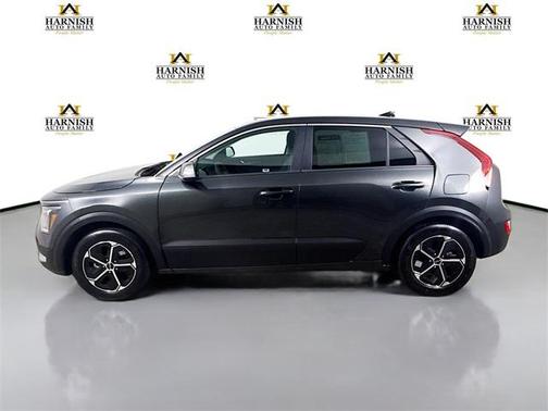 2023 Kia Niro LX