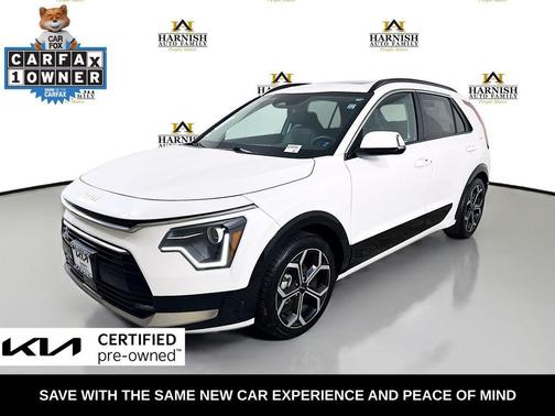 Snow White Pearl 2023 Kia Niro Touring