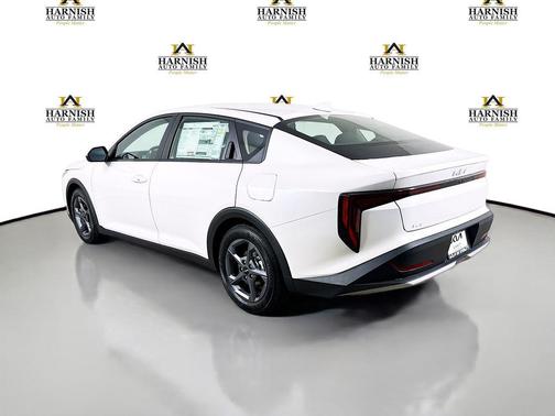 Snow White Pearl 2026 Kia K4 LXS
