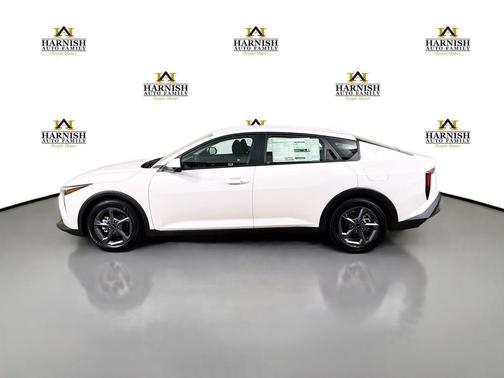 Snow White Pearl 2026 Kia K4 LXS