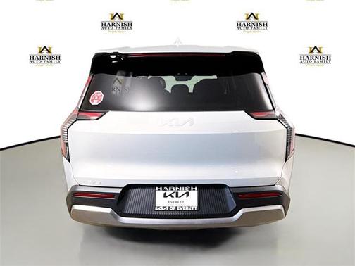 2026 Kia EV9 Light Short Range
