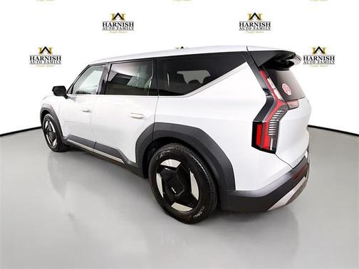 2026 Kia EV9 Light Short Range