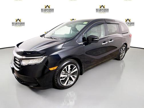 Crystal Black Pearl 2024 Honda Odyssey Touring