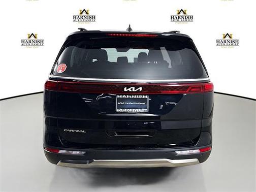 2024 Kia Carnival SX