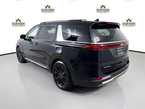 2024 Kia Carnival SX