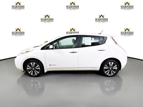 Glacier White 2015 Nissan Leaf SV