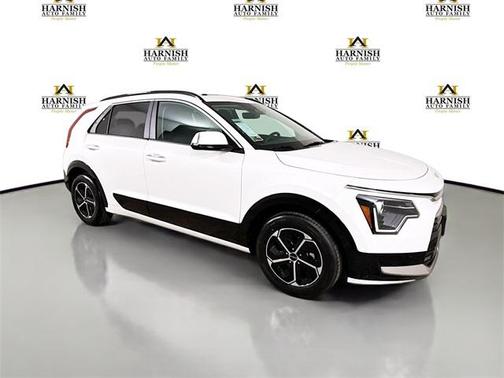 2025 Kia Niro SX