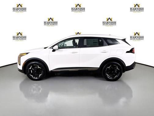 Snow White Pearl 2026 Kia Sportage Hybrid EX