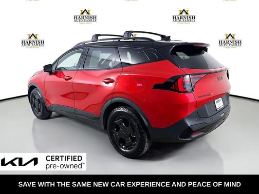 Runway Red/Black Roof 2026 Kia Sportage S
