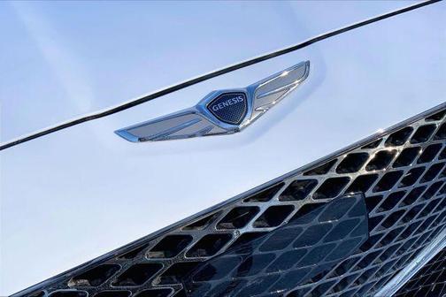 2023 Genesis G70 2.0T AWD