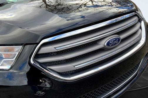 2018 Ford Taurus Limited