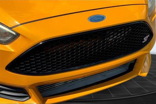 2016 Ford Focus ST 