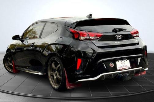 2021 Hyundai Veloster Base