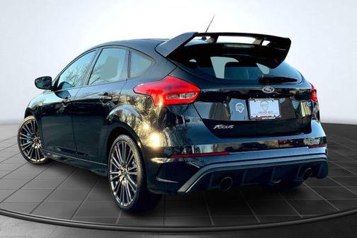 2017 Ford Focus RS Base