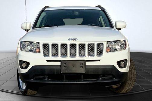 Bright White Clearcoat 2016 Jeep Compass Latitude