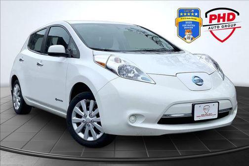White 2015 Nissan Leaf S
