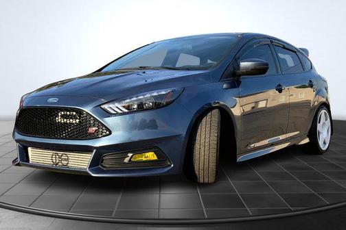 2018 Ford Focus ST 