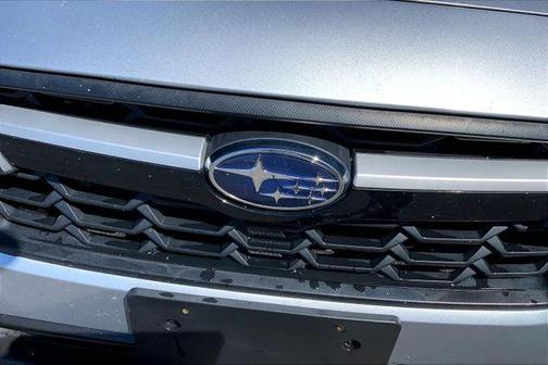 Ice Silver Metallic 2020 Subaru Crosstrek Limited