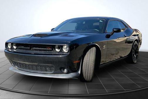 Pitch Black Clearcoat 2019 Dodge Challenger R/T Scat Pack