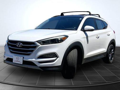 Dazzling White 2017 Hyundai TUCSON Night