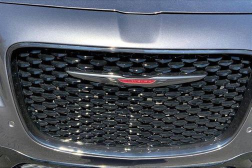 2022 Chrysler 300 S